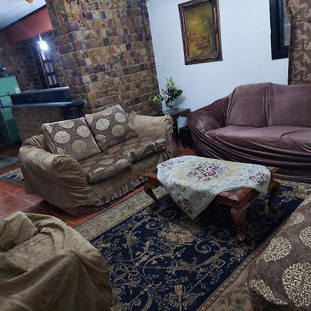 Al Moayad Apartment Near To Genina Mall, Abbas Al Akkad Каир Экстерьер фото